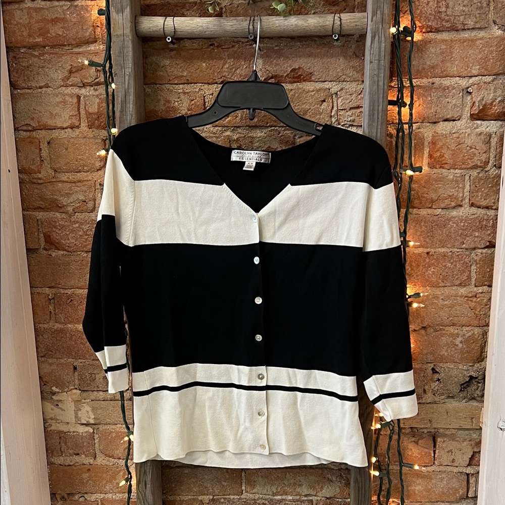 Carolyn Taylor Black and White Knit Sweater
